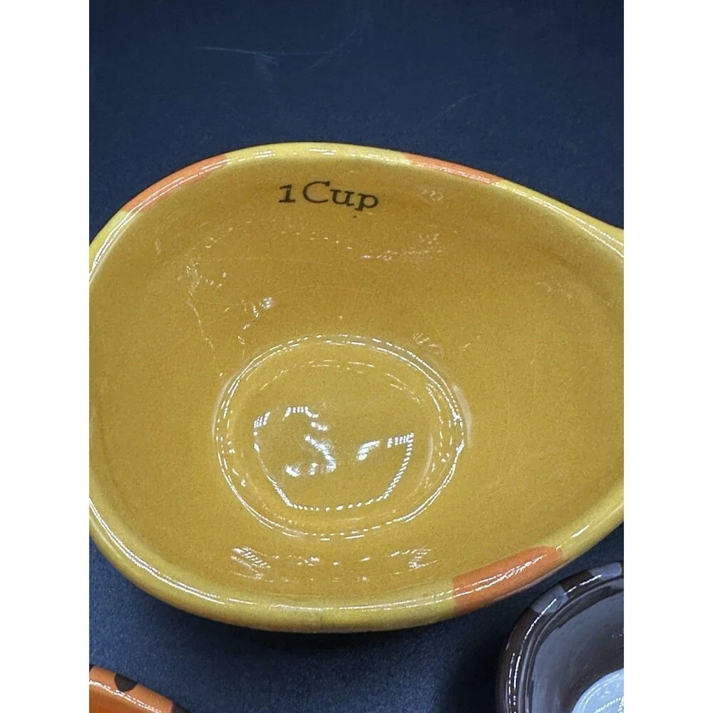 Vintage Cat Measuring Cup Set